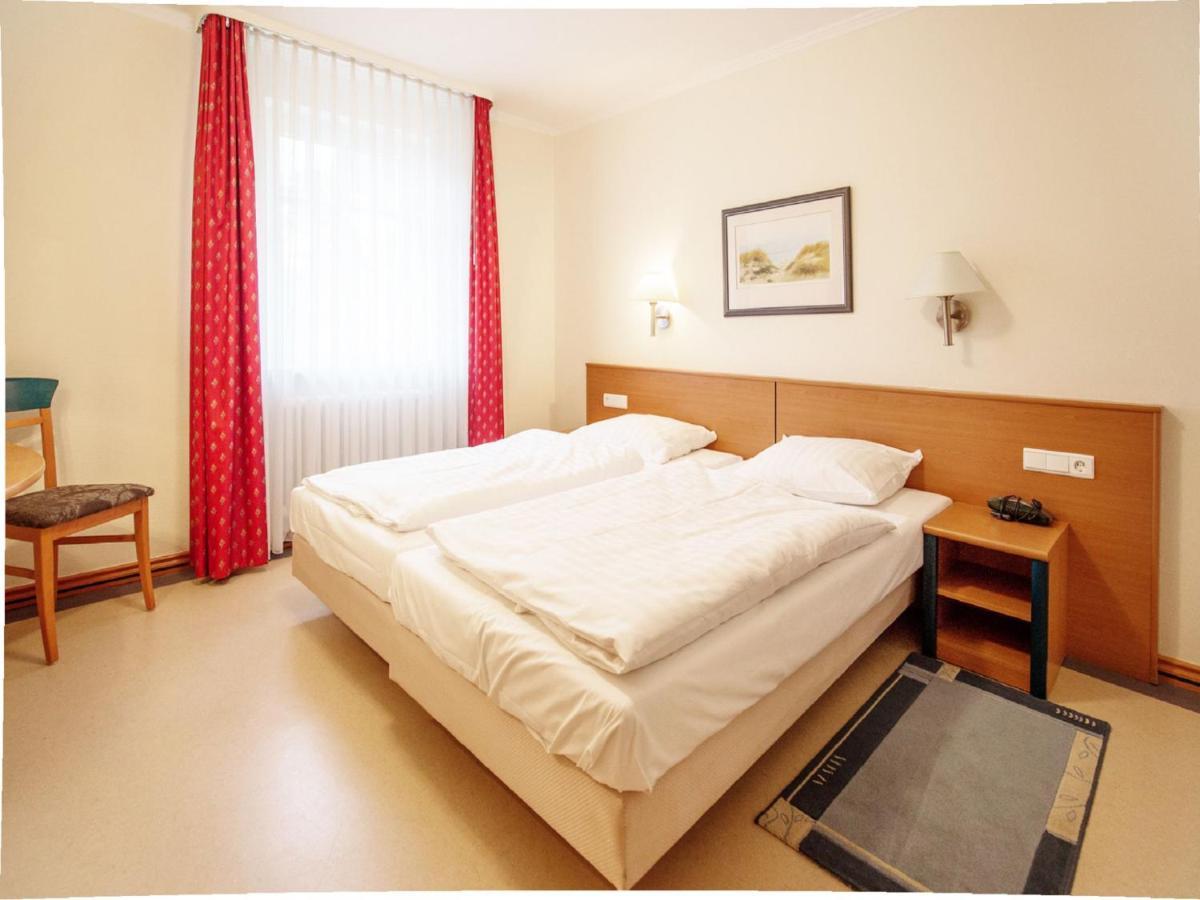 Apartment Komfort Mit 1 Schlafzimmer Und Balkon Im Obergeschoss 020 Ostseebad Binz